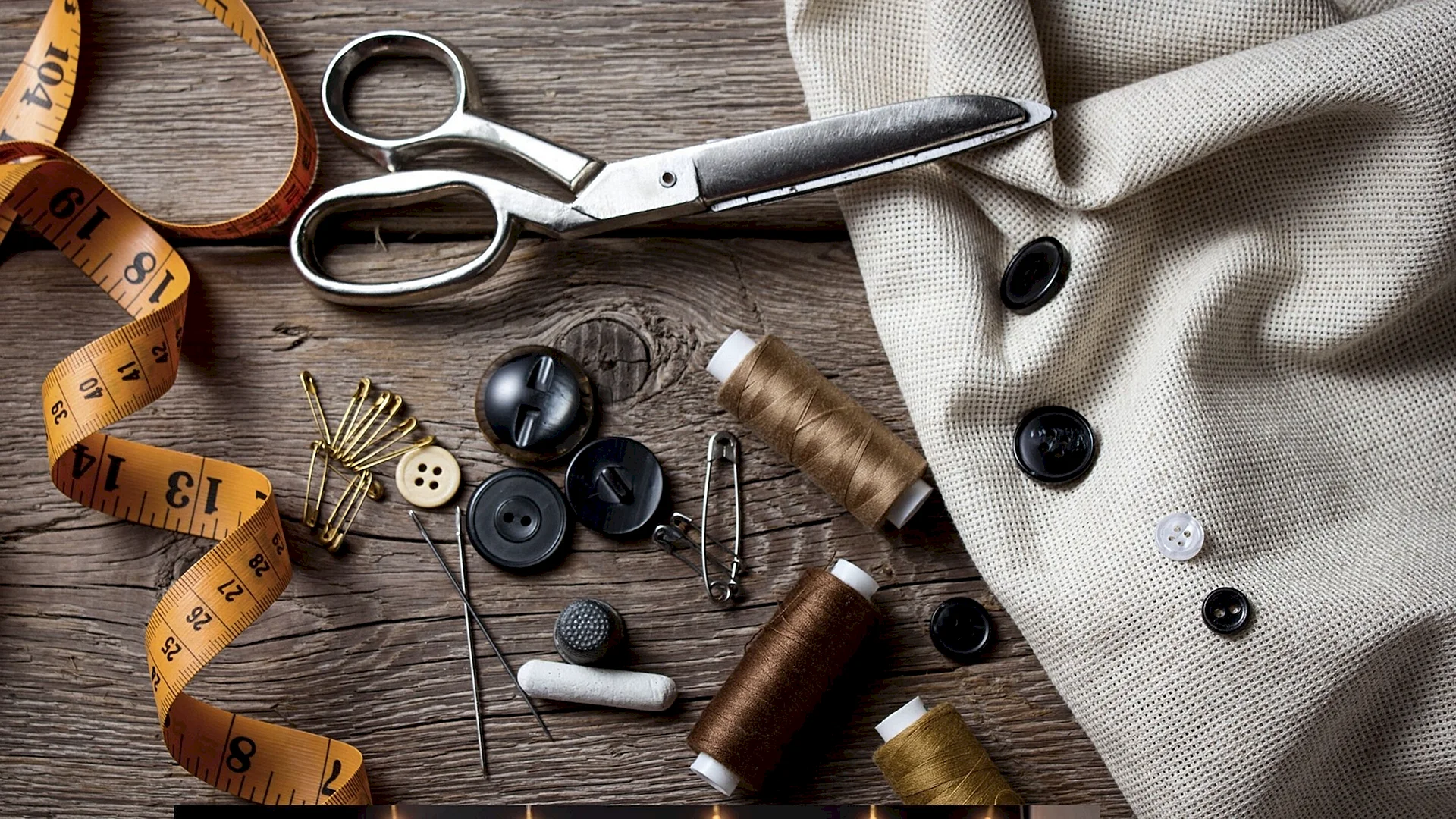 Tailor Wallpaper
