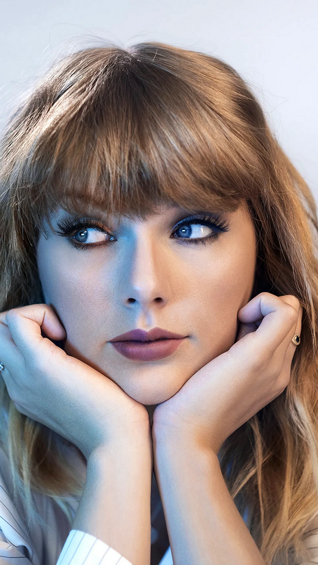 Taylor Swift Eyes Wallpaper For iPhone
