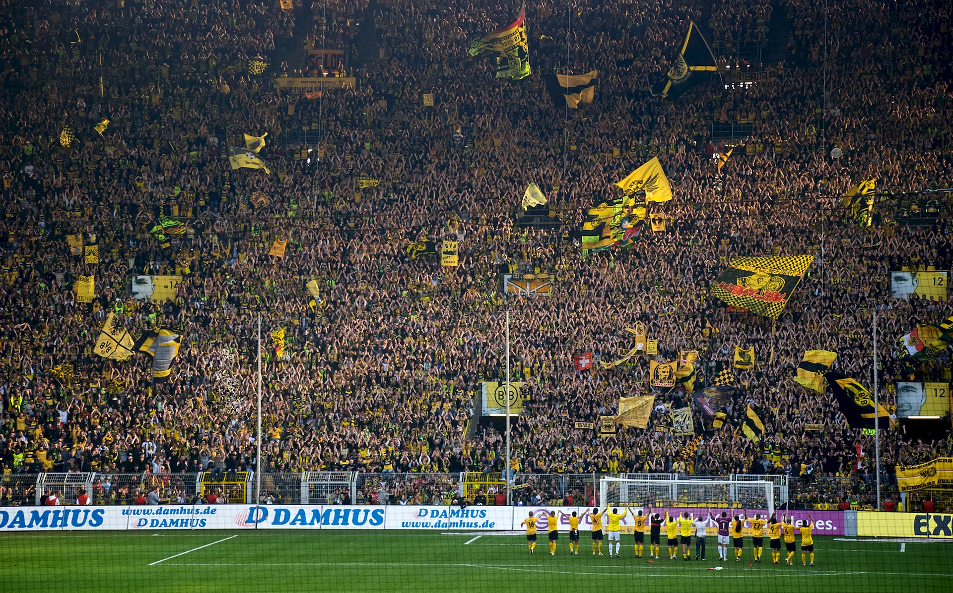 Torcida Borussia Dortmund Wallpaper