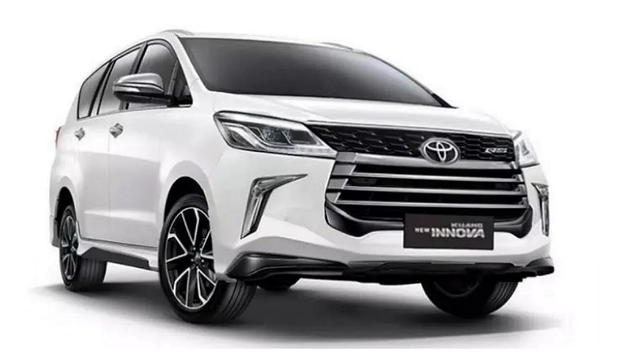 Toyota Innova Crysta Wallpaper