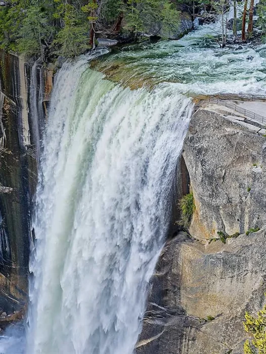 Vernal Fall Yosemite Wallpaper