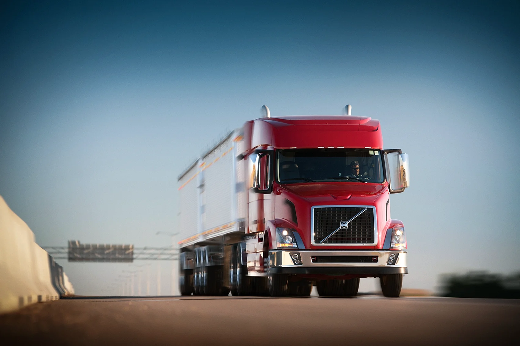 Volvo Truck Trailer Wallpaper