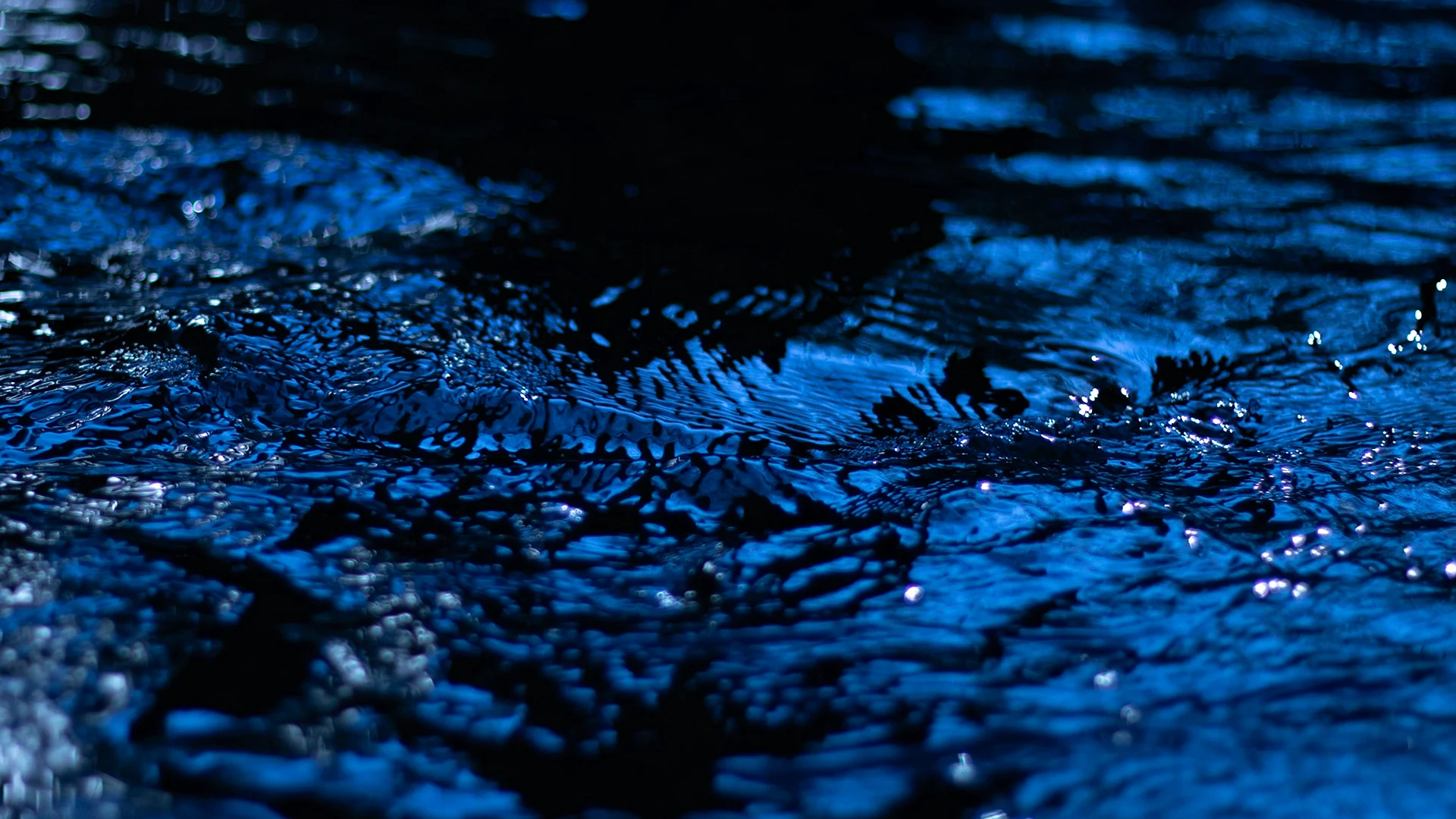 Water Splash HD Wallpaper
