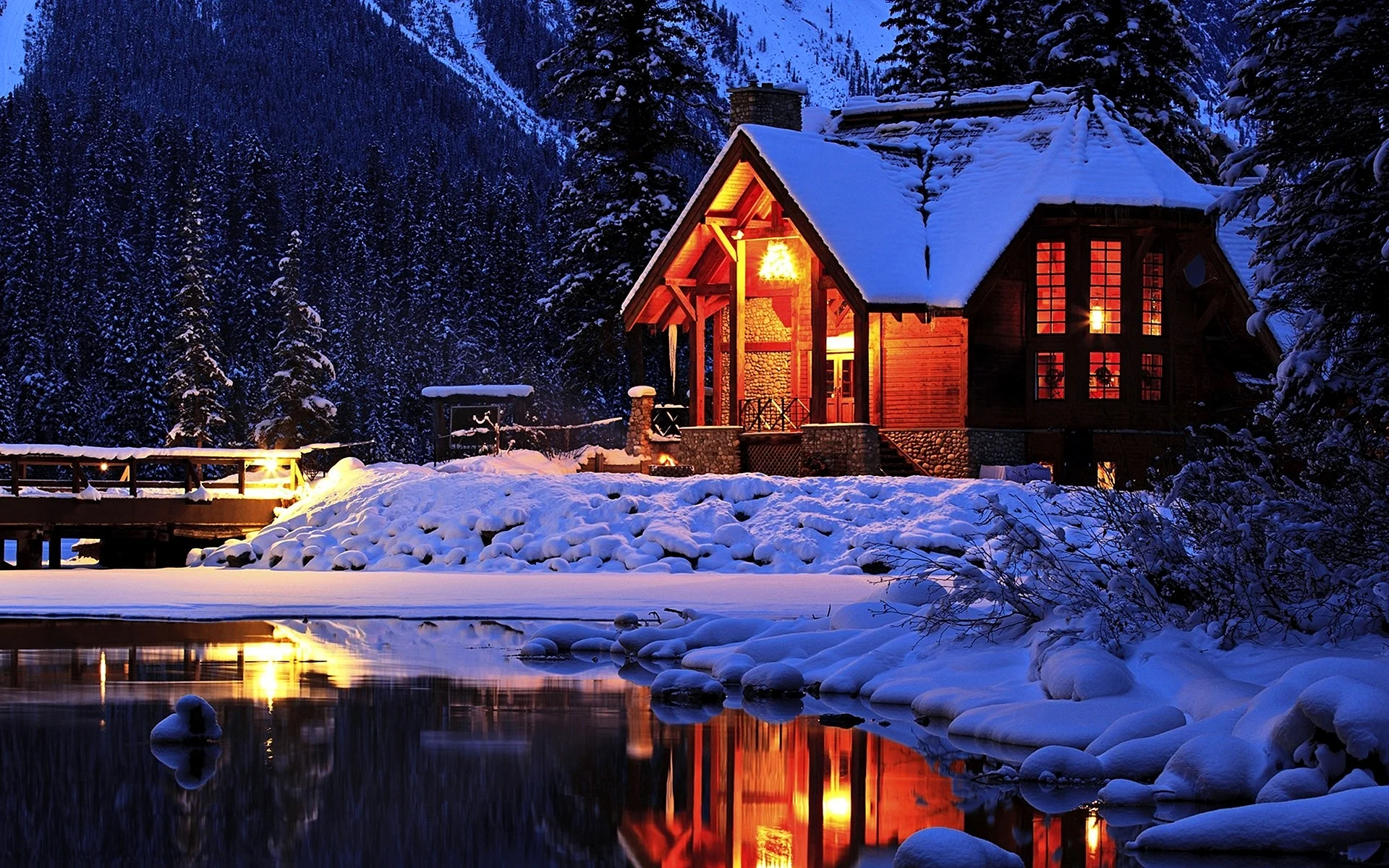 Winter House Wallpaper