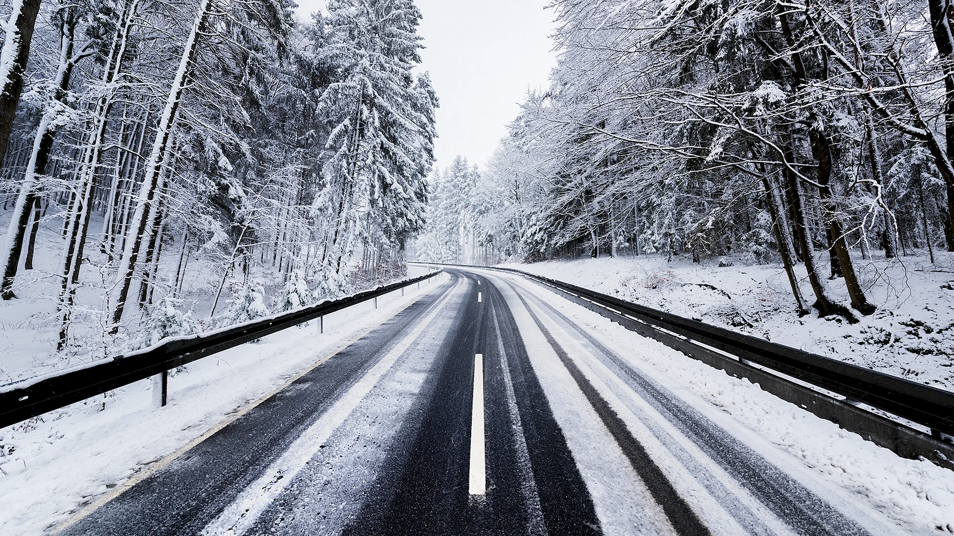 Winter Road Wallpaper