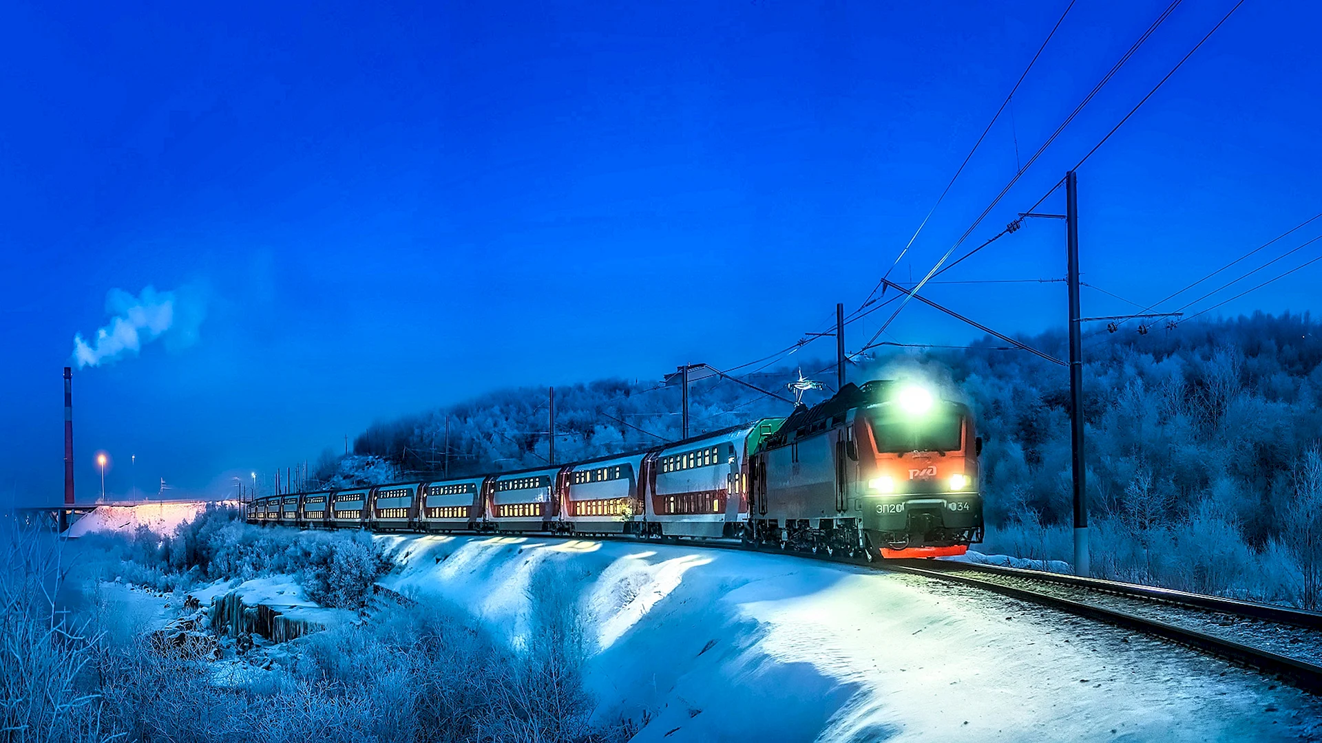 Winter Train Wallpaper