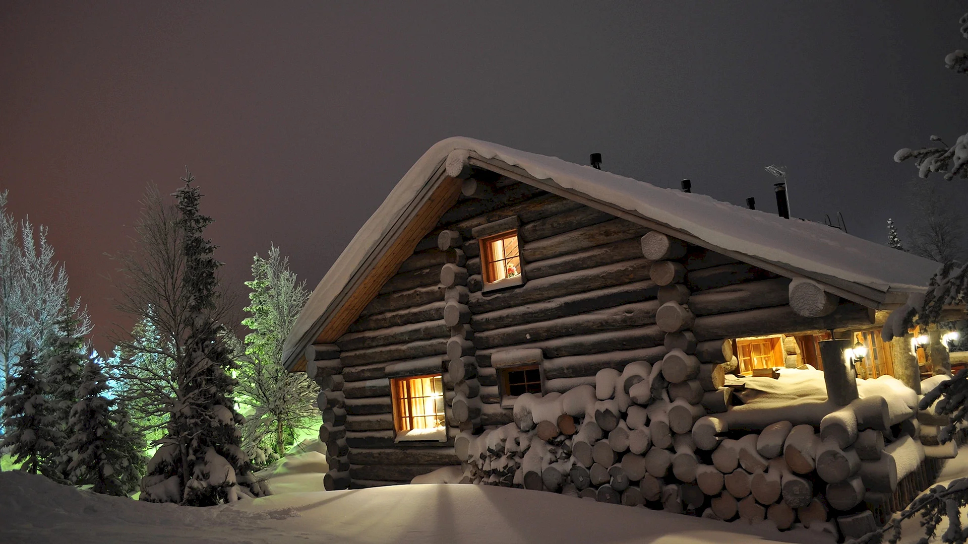 Winter Wooden House Wallpaper