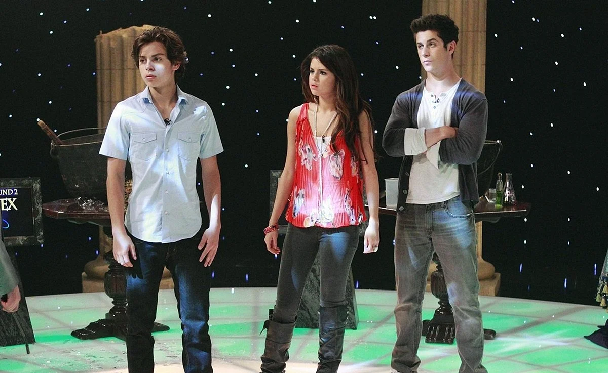 Wizards Of Waverly Place Cast Wallpaper
