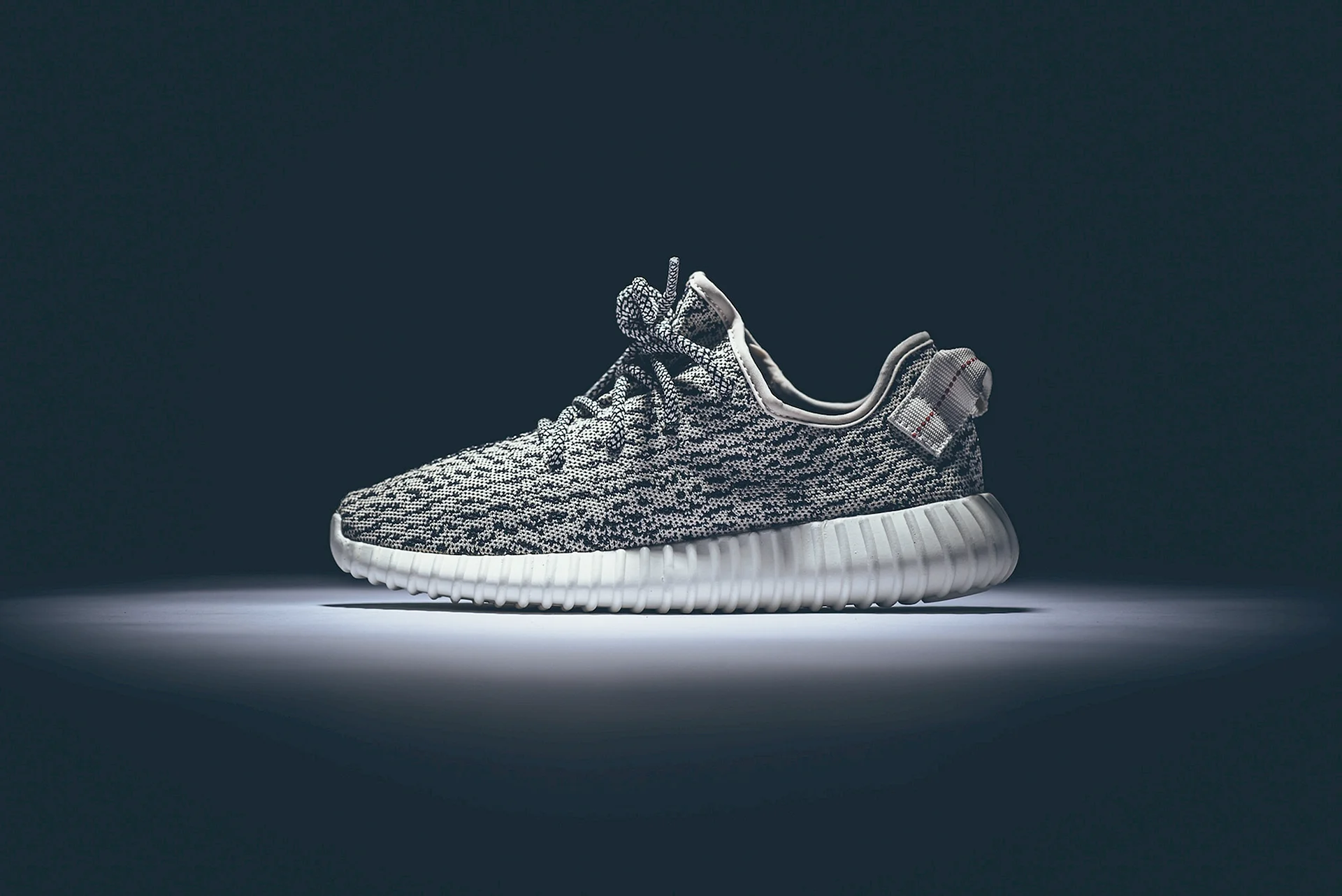 Yeezy 350 Wallpaper