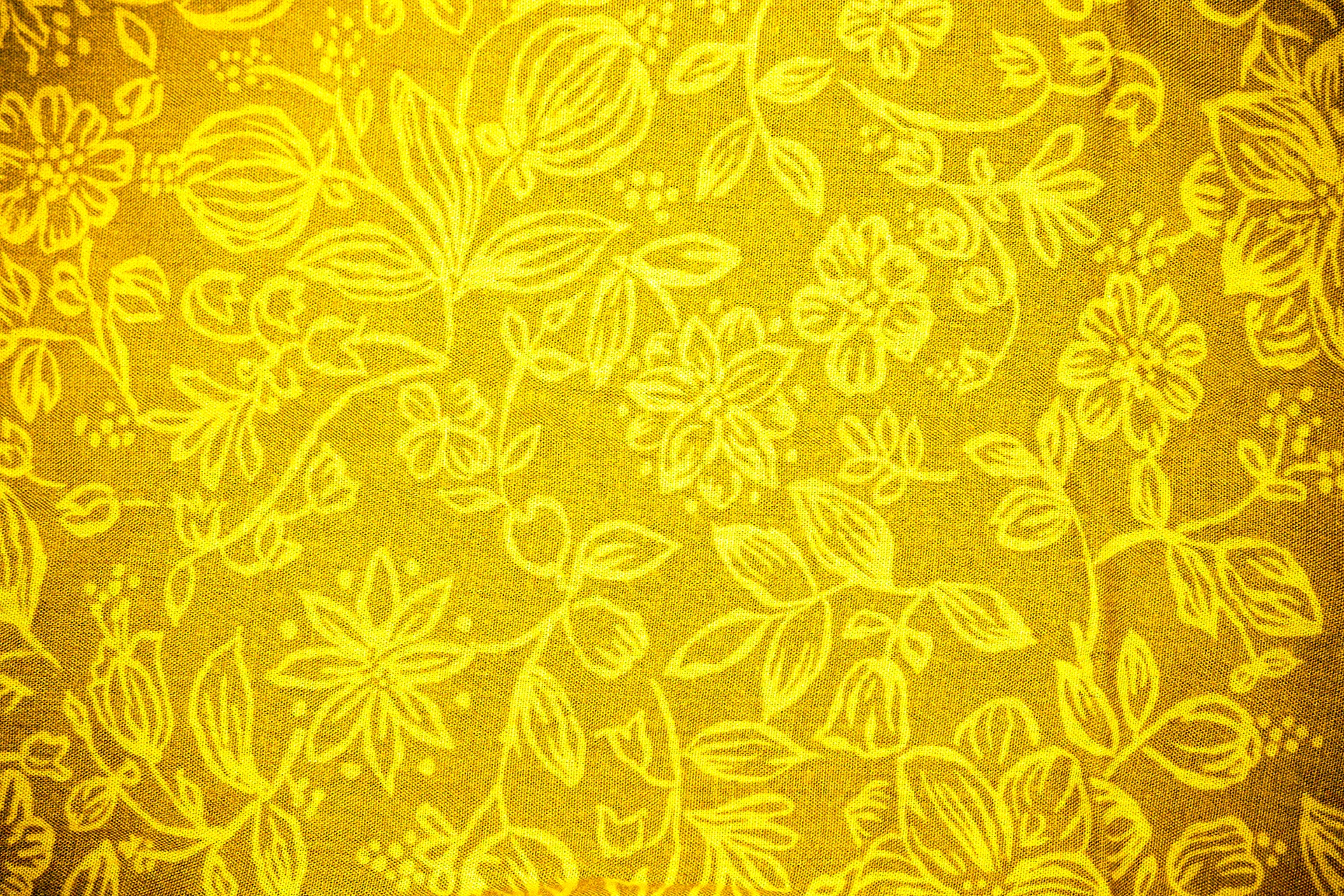 Yellow Pattern Wallpaper