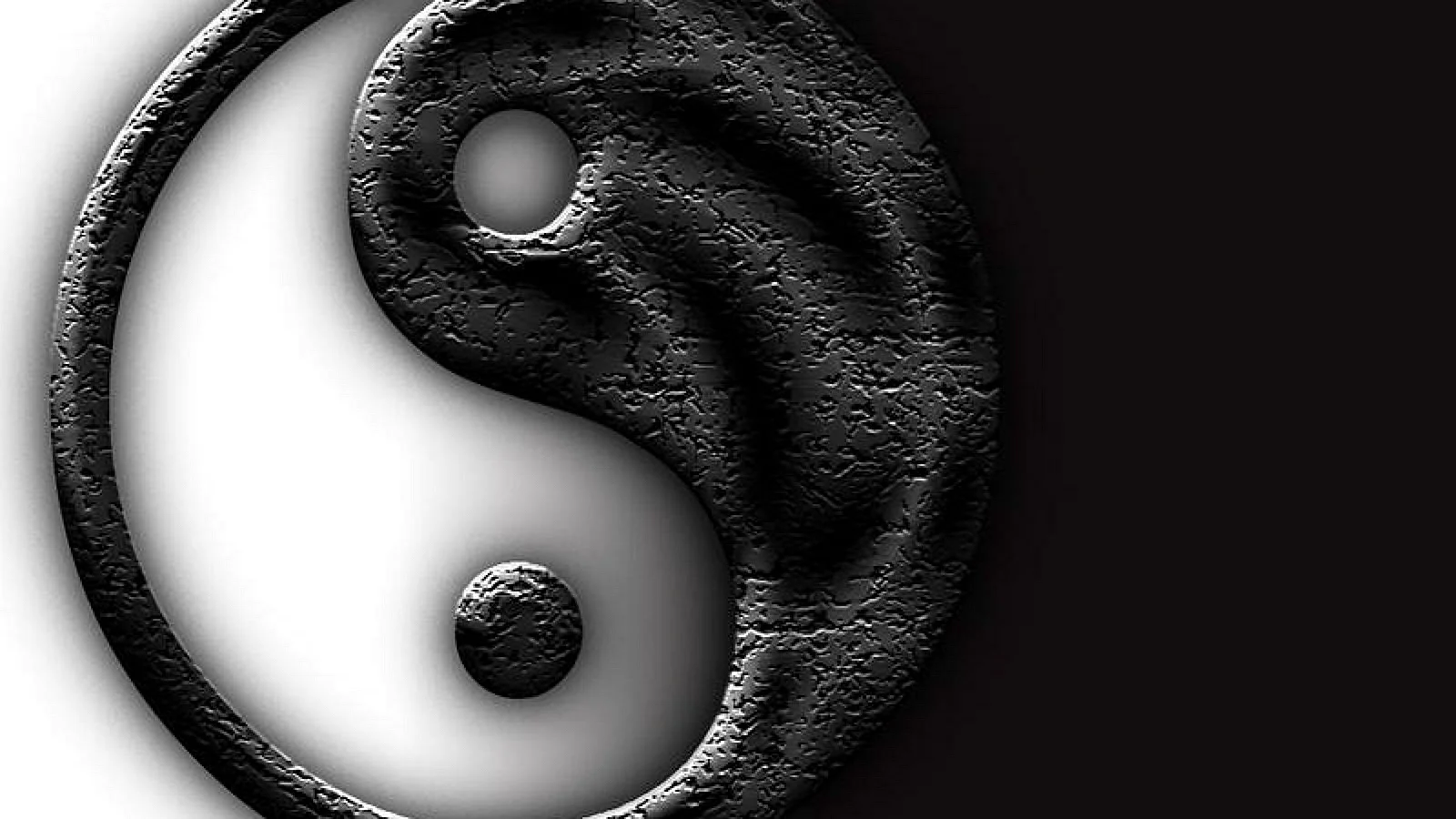 Ying Yang Gold Wallpaper